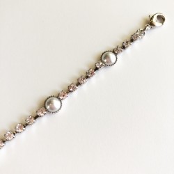 BRACCIALE TENNIS ALTERNATO CON PERLE BRACCIALE TENNIS ALTERNATO CON PERLE